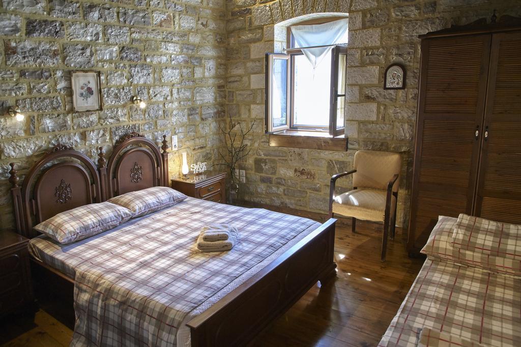 Guesthouse Amalia Kalesménon Exteriör bild